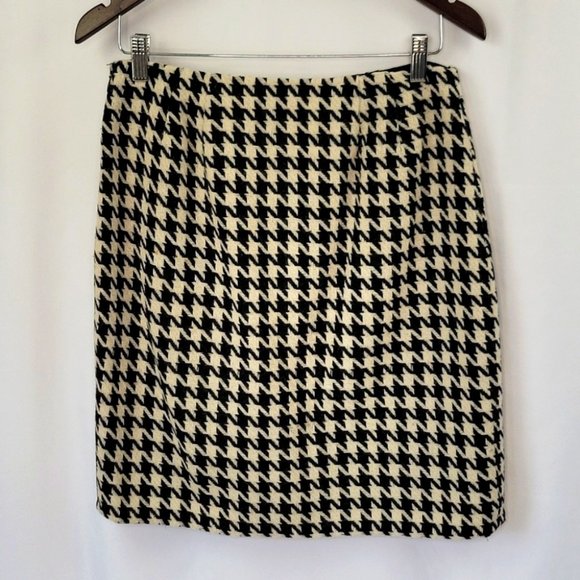 LOFT Wool Blend Black & Cream Hounds Tooth Skirt Size 8P - Picture 2 of 8